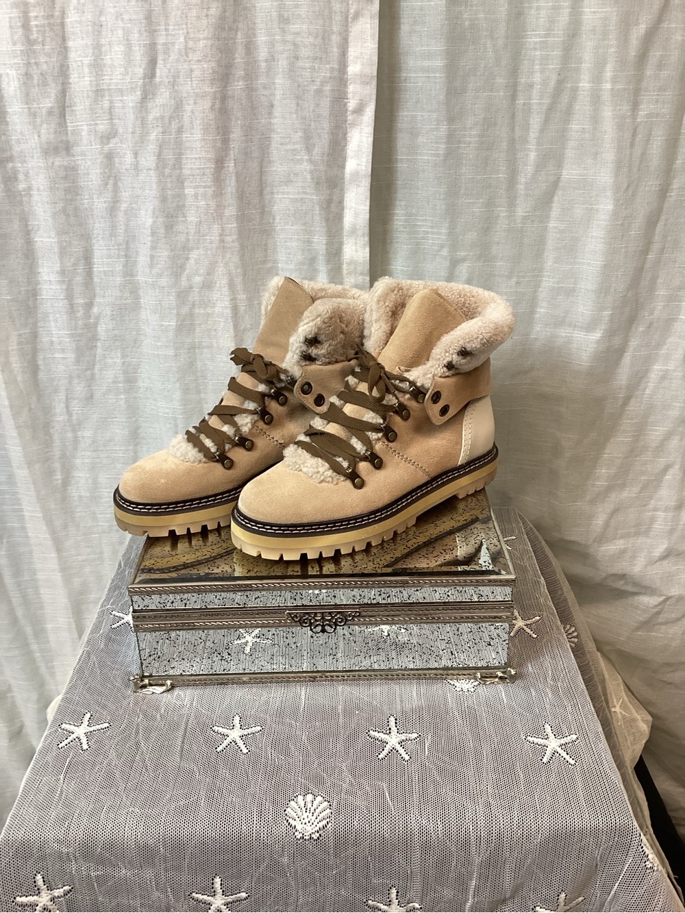 See by Chloe Eileen Shearling Boots; Size: 8.5